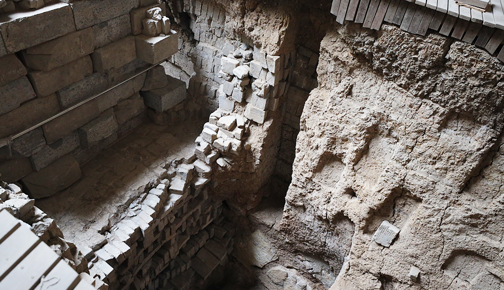  Tomb of Pengcheng King of the Eastern Han Dynasty in Tushan